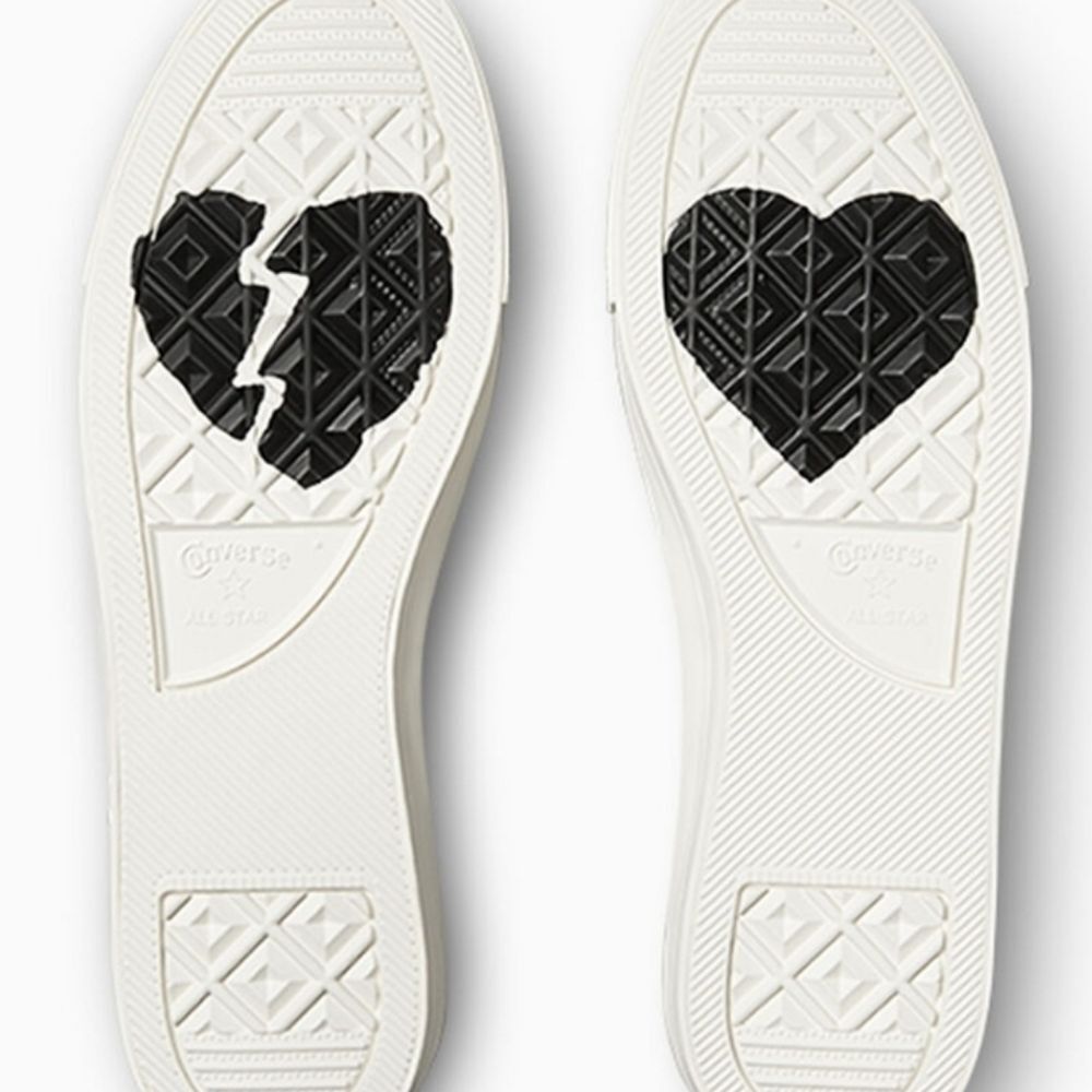Converse Chuck Taylor Dainty Mary Jane Sneaker- Valentine's Day - Picture 6 of 14